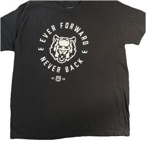 Dethrone T-Shirt Mens Extra Large Black  Lion Logo Ever Forward Never Back XL